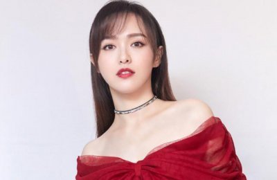 ​唐嫣体重常年八十多斤,身高一米七,少女感十足