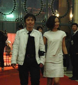 罗红前妻否认被江一燕插足，离婚因痴迷于摄影，网友：另有玄机