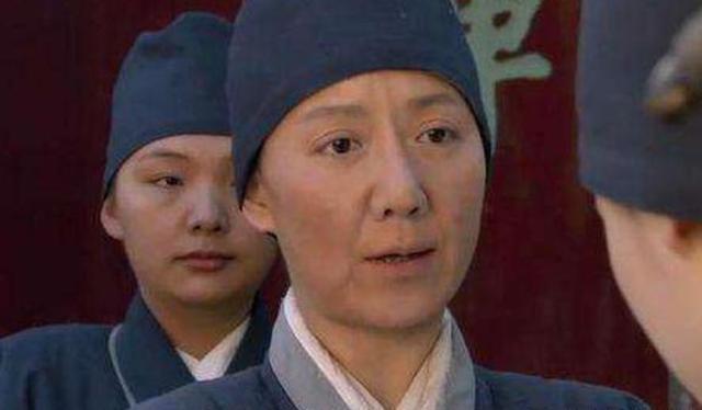 她继“静白师太”“樊胜美嫂子”后，迎来正面角色，长相似娄艺