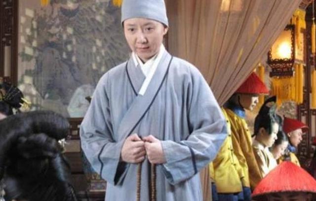 她继“静白师太”“樊胜美嫂子”后，迎来正面角色，长相似娄艺