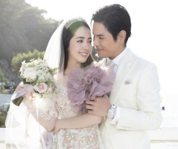 ​妈妈没参加郭碧婷婚礼，爸爸表情冷淡，郭碧婷浑身珠宝超千万