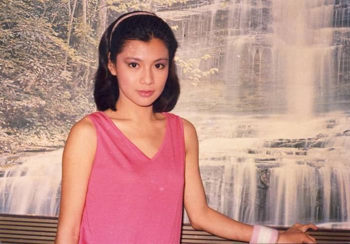 镜头下永远的俏黄蓉翁美玲，这些旧照珍贵的想哭