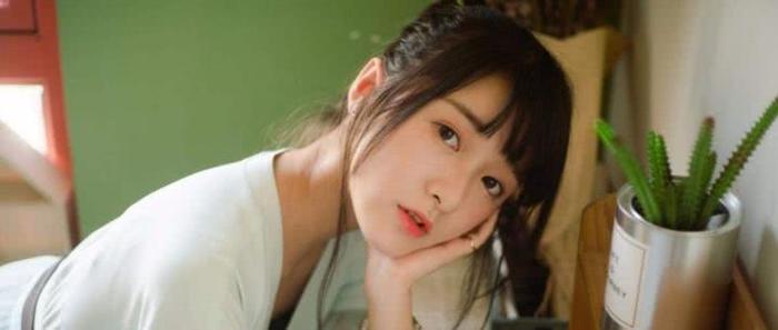 十年前《长江七号》中的三个“小伙子”, 如今竟都出落的亭亭玉立