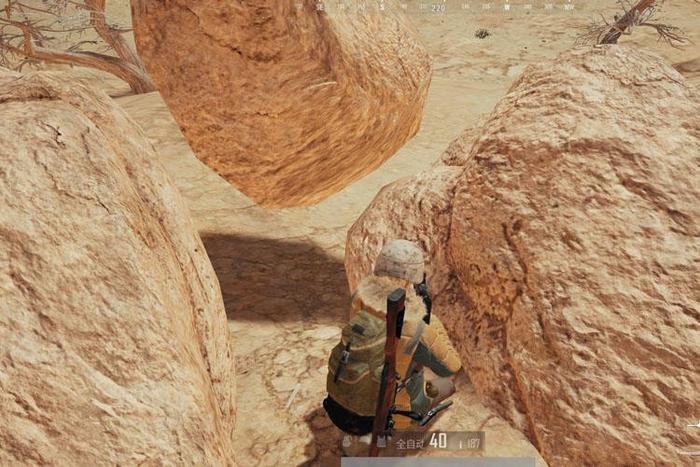 吃鸡萌新如何先发制人？勤练这2招很管用