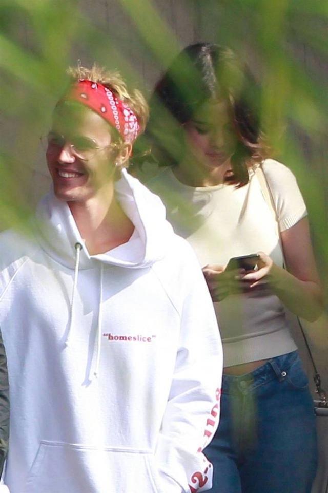 Selena Gomez性感写真曝光 贾斯汀前女友竟这么美艳