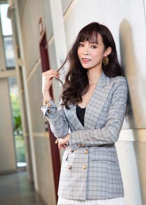 康茵茵被劝“当艺人下流”，仍坚持出道，每餐吃馒头苦撑