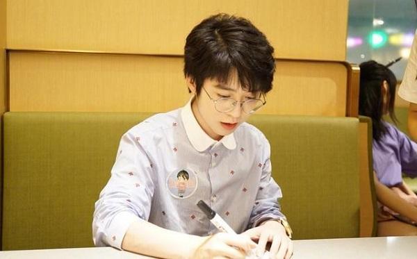 主播嗨氏不直播原因曝光,欠钱不还被列为老赖? 网友:比蛇哥还惨