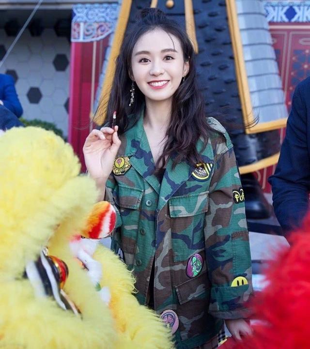 当《夏至未至》的颜未掀起刘海,这还是同一个人吗?