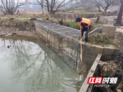 ​大祥区：新年新风景 河道保洁气象新