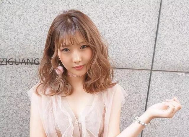 齐肩纹理烫，走在街上你就是焦点