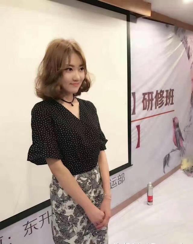 齐肩纹理烫，走在街上你就是焦点