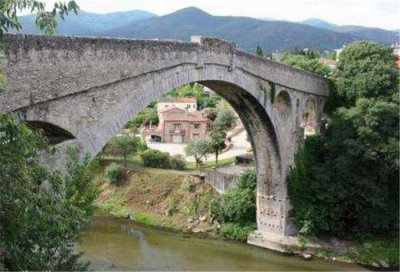 ​地球上有6个魔鬼桥 一个比一个漂亮 你知道在哪几个国家吗？