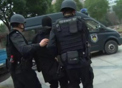 ​禽兽男弑母骗保大案纪实：行凶时母亲喊昵称幺儿