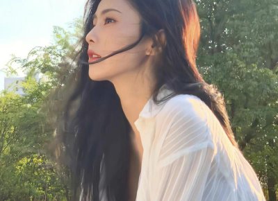 ​邓伦女朋友是谁（邓伦小号被扒两段恋情）