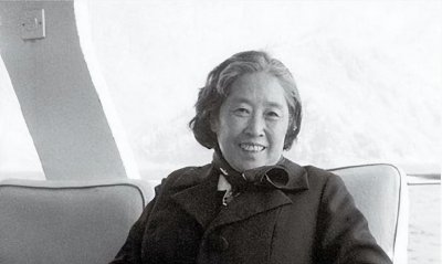 ​2006年王光美弥留之际，子女问她还有何未了心愿，王光美：花明楼