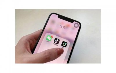 ​两个人一见面就想做怎么办 为什么男人一见面就想和你发生关系