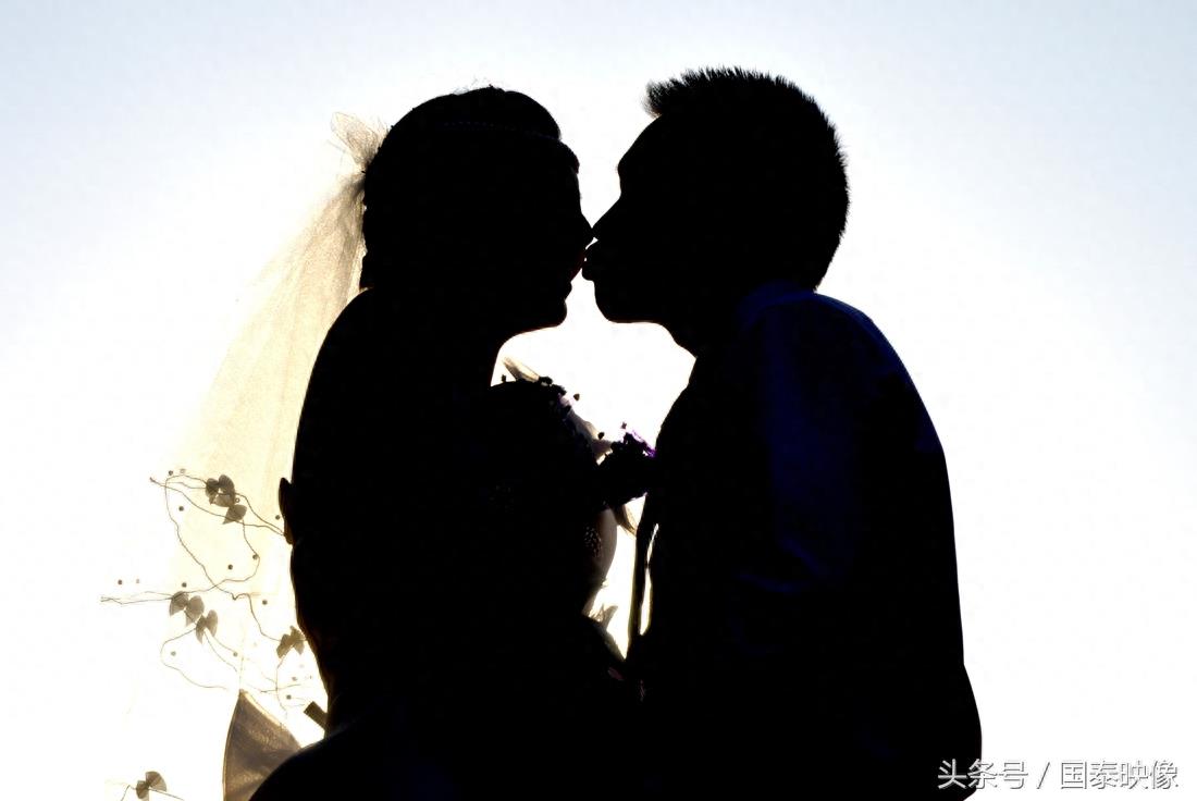 一组新人唯美人物剪影图亮瞎眼、浪漫的情侣在夕阳下温馨如画