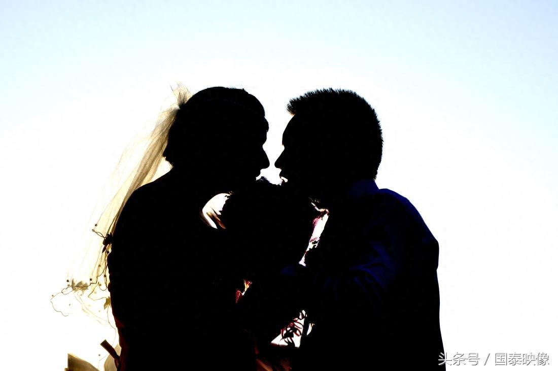 一组新人唯美人物剪影图亮瞎眼、浪漫的情侣在夕阳下温馨如画