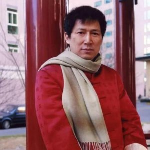 ​李春平：41岁娶美国79岁富婆，继承富婆数十亿遗产，走上人生巅峰