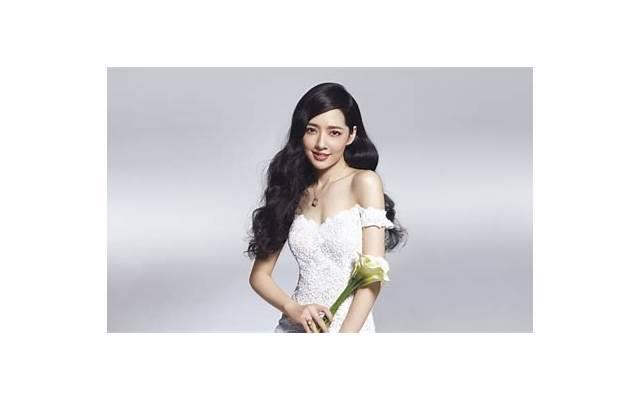 父母坚持让女儿招上门女婿，女儿无奈妥协却被那男人骗得人财两空