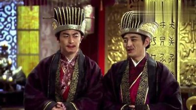 ​费仲尤浑两个奸臣被封神，不止他俩，还有俩奸臣也被封神