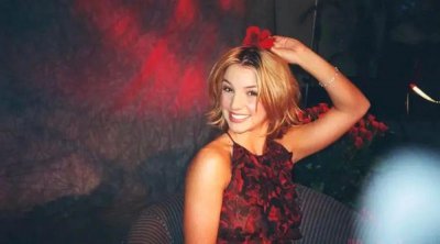 ​“小甜甜”布兰妮的混乱情史，琼瑶阿姨都不敢这么写