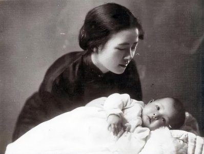 ​追忆父母梁思成林徽因：“海一般”的爸爸和“不是女神”的妈妈