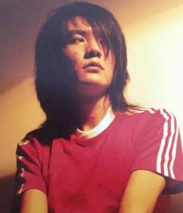 ​朴树的忧郁情史，靠才华征服了3个女人，错失真爱后娶翻版贤妻