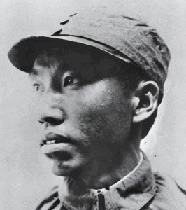 ​左太北:左权唯一女儿，一生家贫不安防盗门,离世时三任总理送花圈