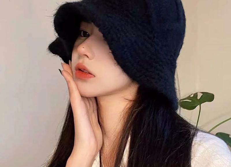 胸大我被六个男人玩一晚上 为啥男人喜欢把奶头往里按呢