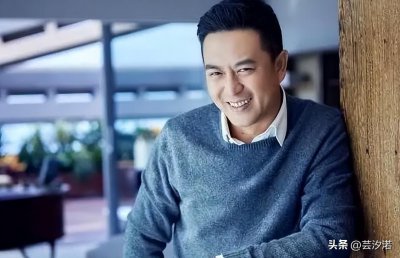 ​张嘉译“疑似”婚后感情不幸福，王海燕深夜发文：多年婚姻一盘沙