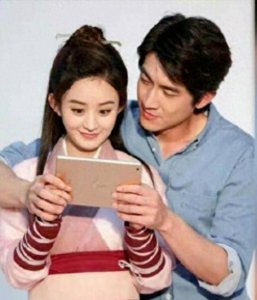 ​赵丽颖和林更新正式官宣，网友：恭喜，太甜了！