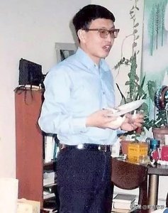 ​左手天才、右手疯子！痴迷数学，张益唐成数学家、刘汉清成低保户