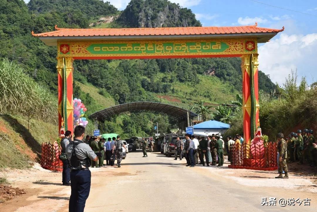 实拍缅甸果敢现状，以前说中文用人民币的地方已经都被缅文替代了
