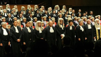 ​「慢点·观察」都是“洋法官”惹的祸？