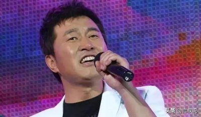 ​满文军现状，从歌坛巨星坠落成路人，抛妻弃子娶富二代妻子