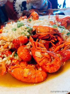 ​小龙虾身上有寄生虫吗？是否可以放心食用？