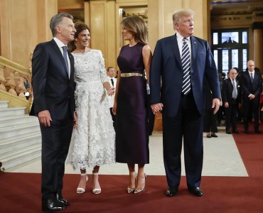 ​阿根廷第一夫人：比伊万卡和布丽吉特有气质，三婚36岁带娃嫁总统