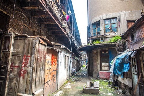 实拍哈尔滨老道外：颓败沉寂的老街区，曾是哈尔滨最繁华的地方