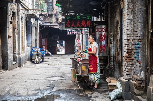 实拍哈尔滨老道外：颓败沉寂的老街区，曾是哈尔滨最繁华的地方
