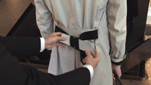 风衣的腰带不会打结？分享一组最全的腰带系法，建议收藏备用