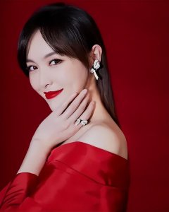 ​唐嫣苦恋邱泽三年被渣？如今两人找到爱情各自安好？