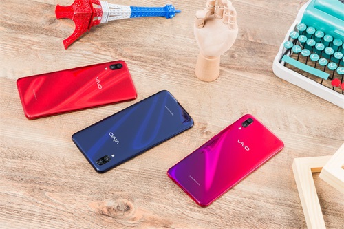 旗舰手机颜值新担当！vivo X23三色图赏：总有一款你喜欢