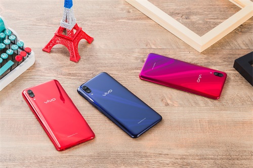 旗舰手机颜值新担当！vivo X23三色图赏：总有一款你喜欢