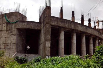 ​巨人大厦成烂尾，史玉柱负债2.5亿-错上加错，才是最大的愚蠢