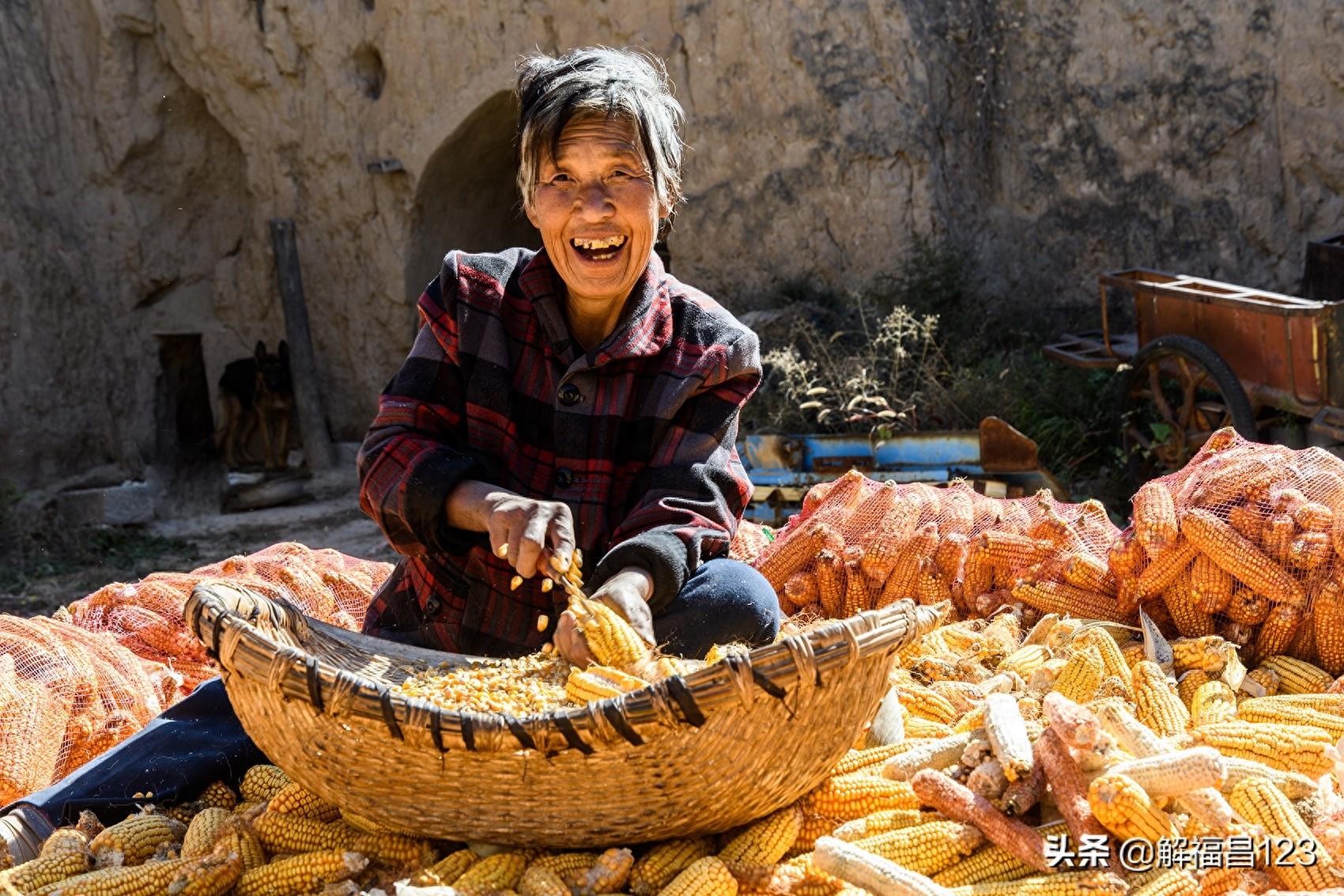 母亲最伟大，这一组母亲图片更能彰显母爱，非常珍贵，看看吧