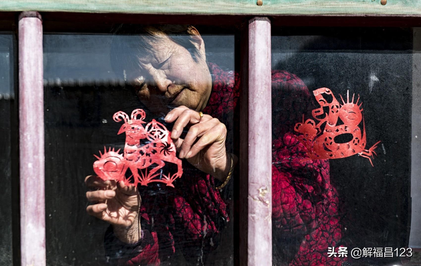 母亲最伟大，这一组母亲图片更能彰显母爱，非常珍贵，看看吧