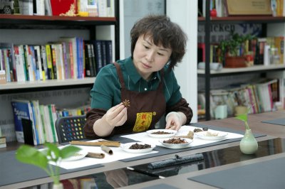 ​「品牌」魏老六魏氏熏鸡：舌尖上的非遗