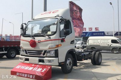 ​最大优惠达0.7万元，这5款4米2轻卡了解下