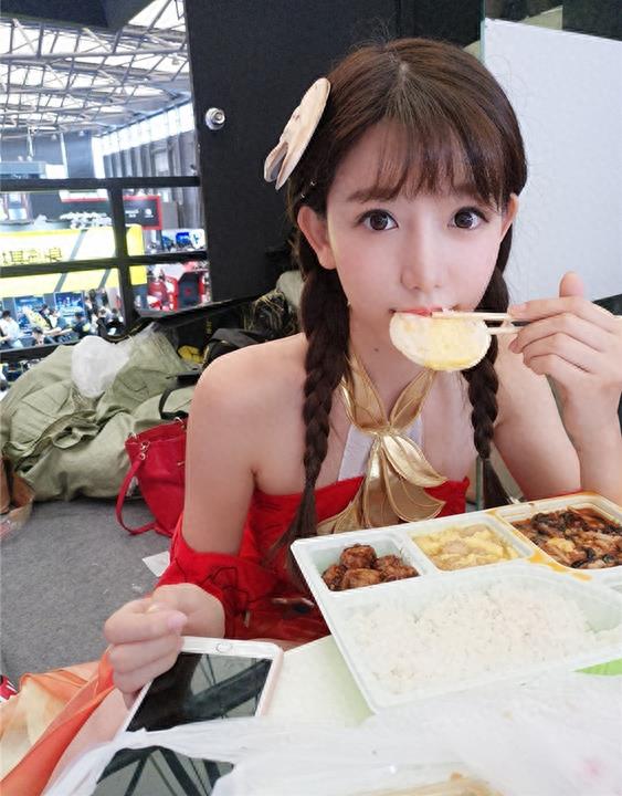 王者荣耀大乔各种Cosplay妖艳,谁更可爱更加迷人!